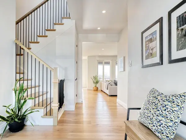 73 Crestview DR, Middlesex Centre, ON N0L 1P0