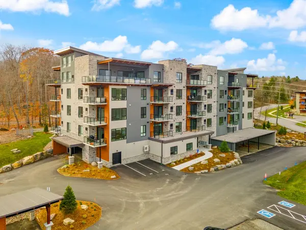 18 Campus TRL #107, Huntsville, ON P1H 1C6