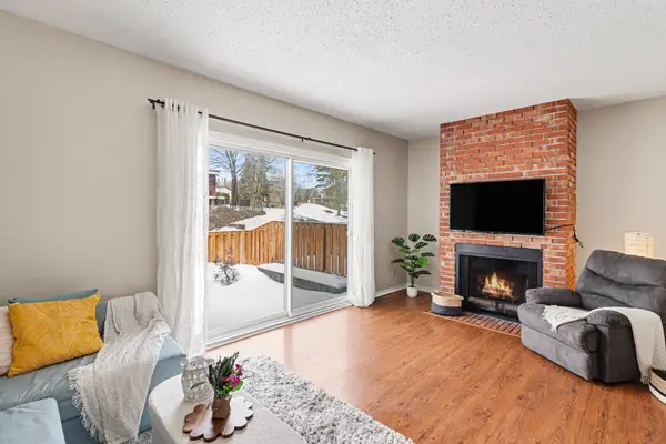 1120 Chimney Hill WAY, Beacon Hill North - South And Area, ON K1J 8Z6