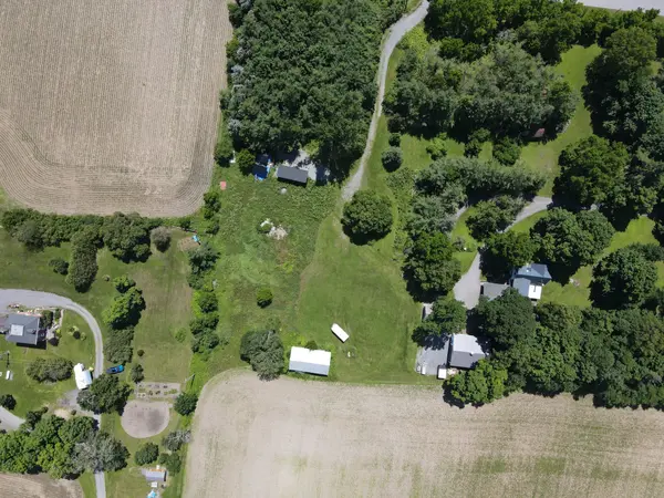 202 Highfield CRES, Beckwith, ON K7C 3P2