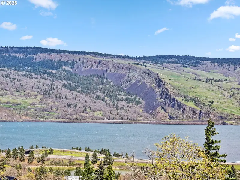 Asher Street #37, Mosier, OR 97040