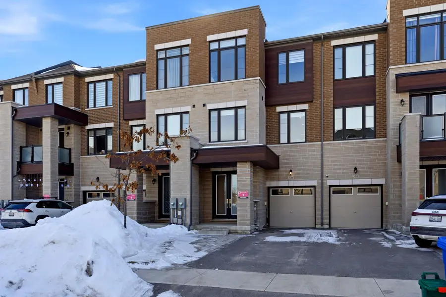 324 Laplante ST, Newmarket, ON L3X 0M8