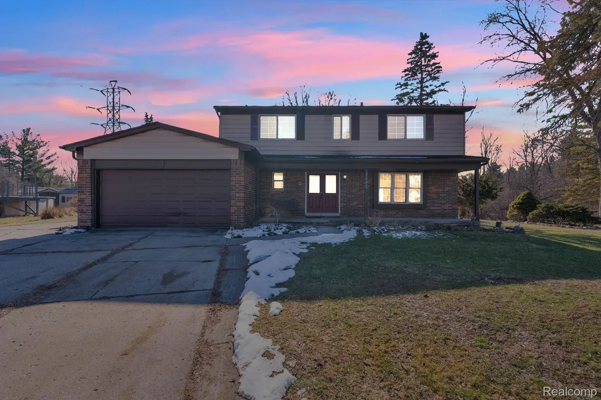 3489 Riverview CT, Wayne, MI 48184