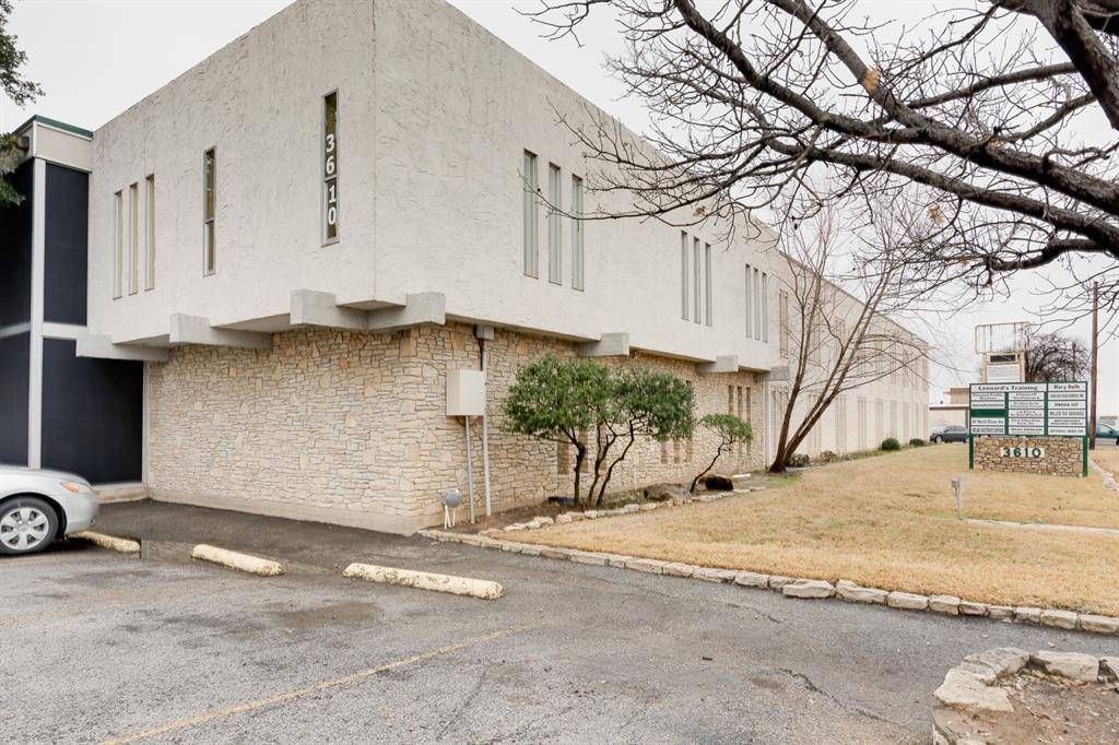 3610 W Pioneer Parkway #203, Pantego, TX 76013