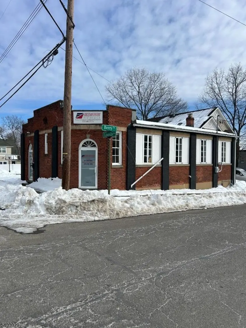 118 Lincoln Ave, Dover Town, NJ 07801