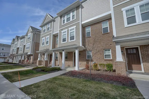 3293 CHAMBERS W, Wixom, MI 48393