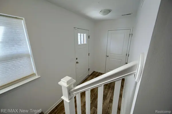 3293 CHAMBERS W, Wixom, MI 48393