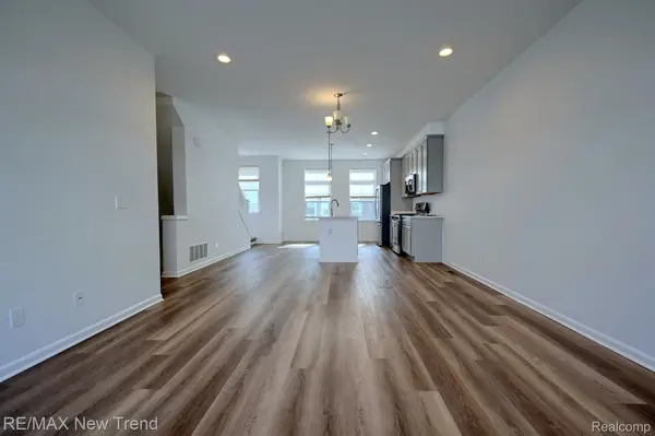 3293 CHAMBERS W, Wixom, MI 48393