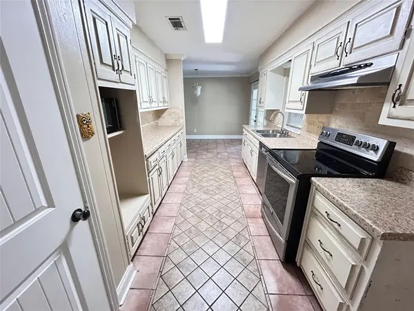 1211 Georgia Street, Sulphur Springs, TX 75482