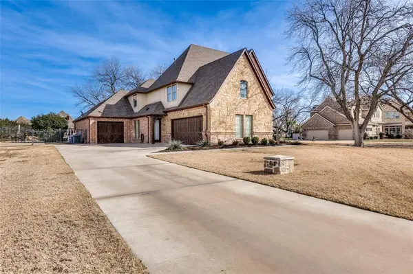 11824 Pecan Orchard Way, Fort Worth, TX 76179