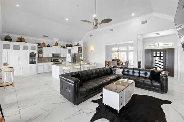 4508 Chavez Court, Granbury, TX 76048