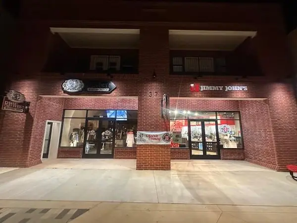 317 W Main Street #202, Denison, TX 75020