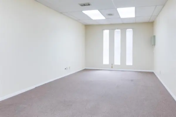 3610 W Pioneer Parkway #203, Pantego, TX 76013