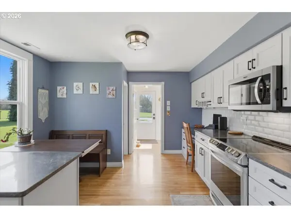 16770 S SWAN AVE, Oregon City, OR 97045