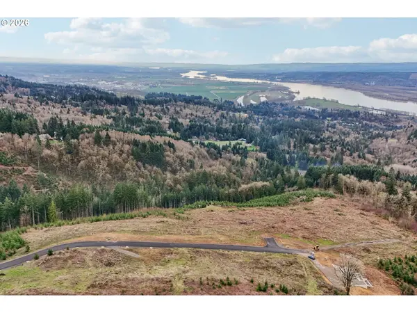 685 Anderson DR #C-3, Kalama, WA 98625