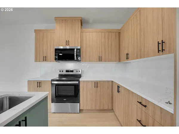 16113 Barlow Trail LN, Oregon City, OR 97045