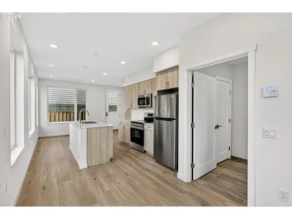 7280 NE Going ST, Portland, OR 97218