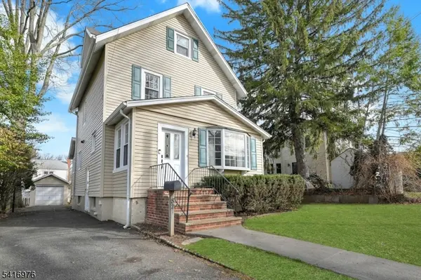 82 Blauvelt Ave, Dumont Boro, NJ 07628