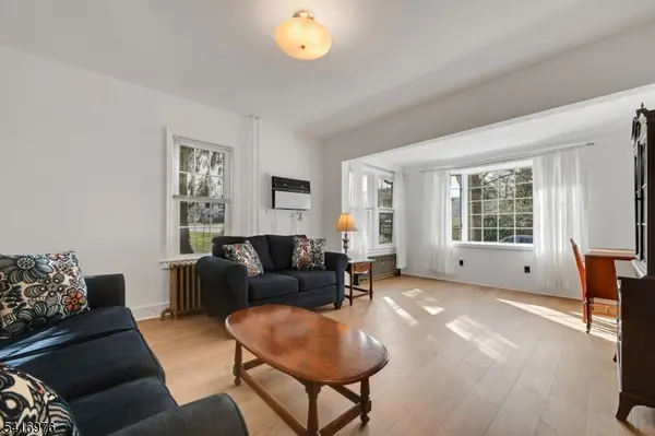 82 Blauvelt Ave, Dumont Boro, NJ 07628