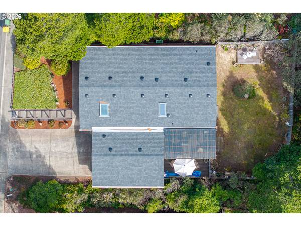 128 EVERGREEN LN, Florence, OR 97439