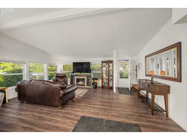 128 EVERGREEN LN, Florence, OR 97439