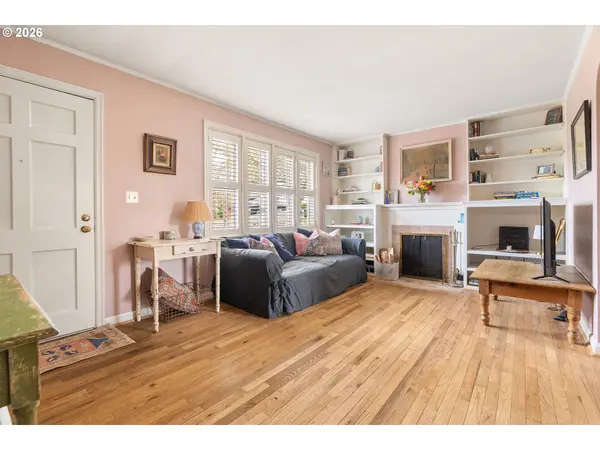 1615 SW CANBY ST, Portland, OR 97219