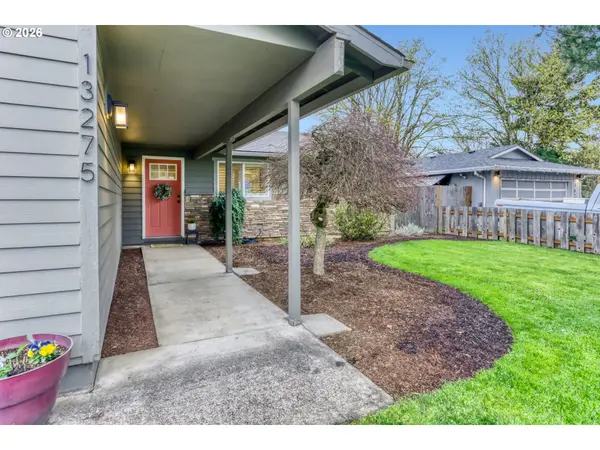 13275 DAIQUIRI LAKE NE DR, Aurora, OR 97002