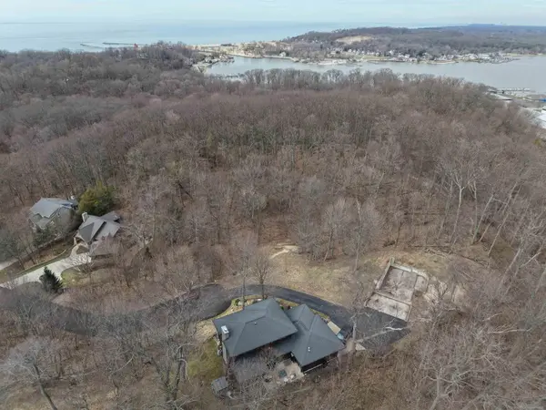 6625 Forest Beach DR, Laketown Twp, MI 49423