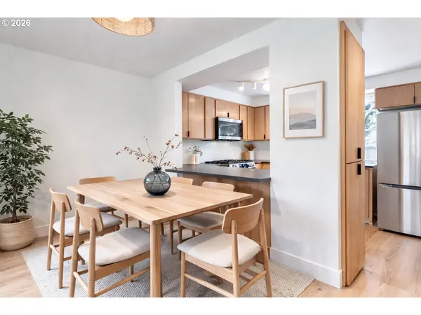 11990 SW CORBY DR #2, Portland, OR 97225