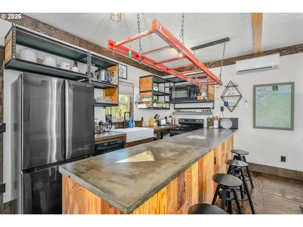 48367 ROARING RAPIDS WAY, Oakridge, OR 97463