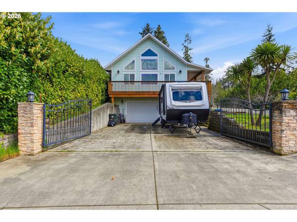 874 N HENRY ST, Coquille, OR 97423