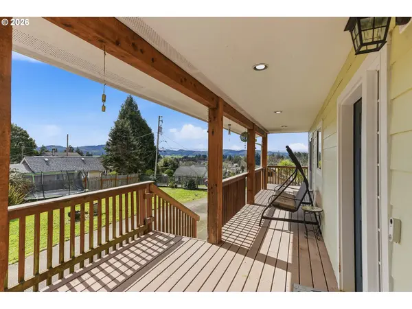 874 N HENRY ST, Coquille, OR 97423