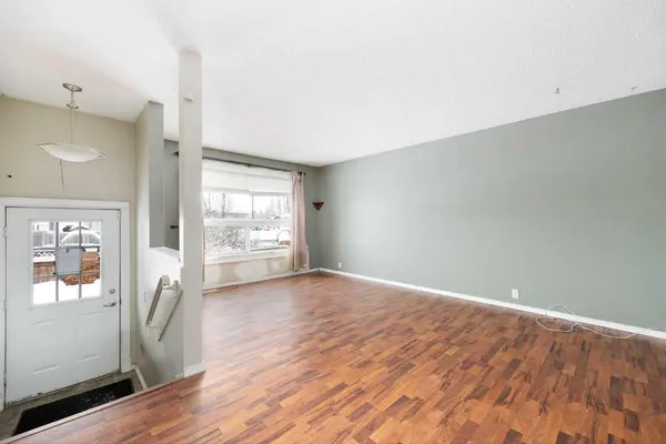 204 Tundra DR, Fort Mcmurray, AB T9H 4S8