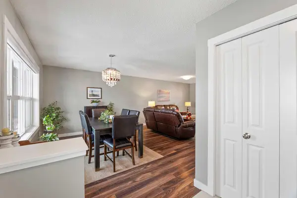 143 Baysprings TER, Airdrie, AB T4B 4A8