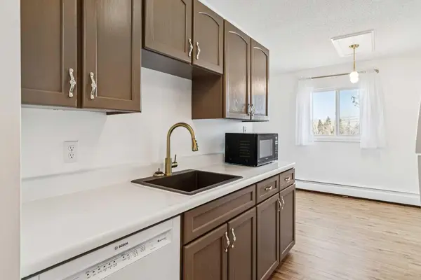 366 94 AVE SE #54, Calgary, AB T2J 5P1