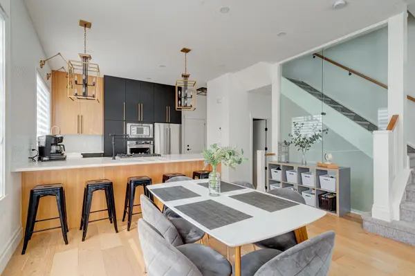 1804 20 AVE, Calgary, AB T2M5C9