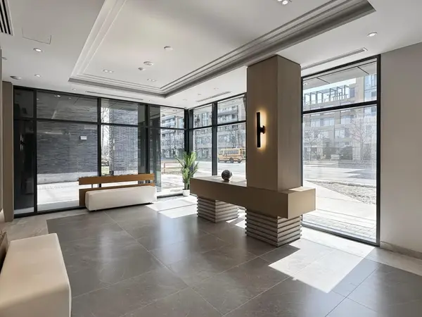 700 Sheppard AVE W #516, Toronto C06, ON M3H 0G5