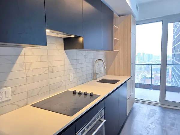 55 Mercer ST #3505, Toronto C01, ON M5V 0W4