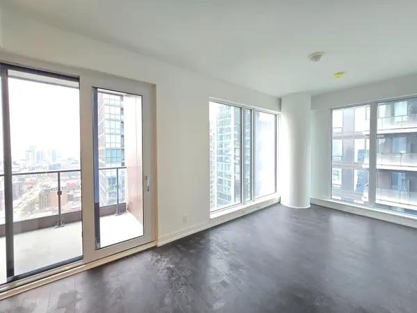 55 Mercer ST #3505, Toronto C01, ON M5V 0W4