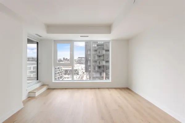 1 Quarrington LN #720, Toronto C13, ON M3C 0S4