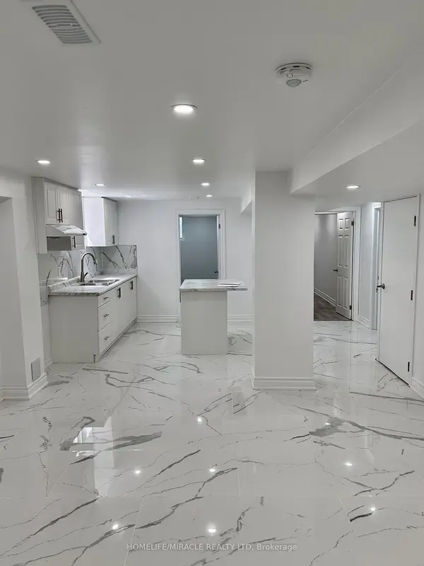 62 Telegraph DR, Whitby, ON L1P 1S3