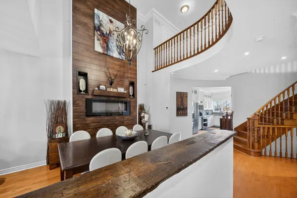 215 Vellore Woods BLVD, Vaughan, ON L4H 1Y5