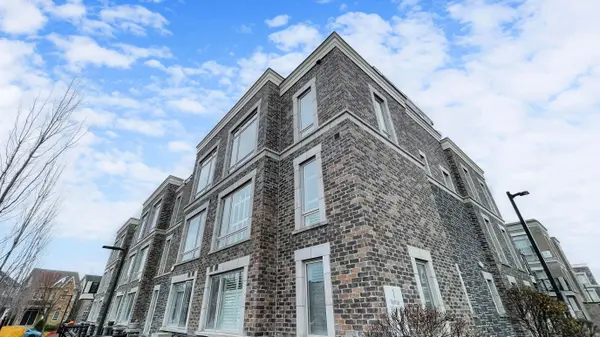 1 Blanche LN #824, Markham, ON L6B 1B3