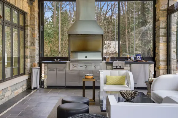 40 Golf AVE, Vaughan, ON L4L 3A5