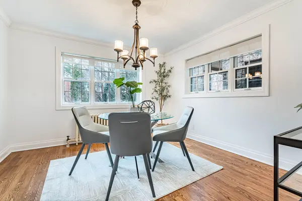 1107 Royal York RD, Toronto W08, ON M8X 2G8