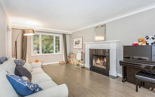 1466 Seagram AVE, Oakville, ON L6L 1X1