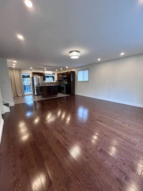 3212 Palmer DR, Burlington, ON L7M 1L8