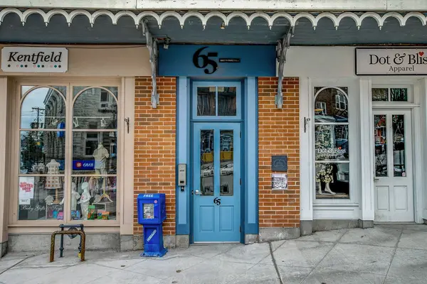 65 Mill ST #203, Mississippi Mills, ON K0A 1A0