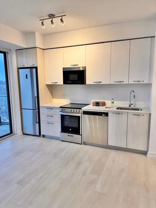 75 James ST S #2706, Hamilton, ON L8P 4V8