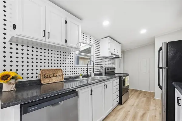 714 Parkview Drive, Forney, TX 75126